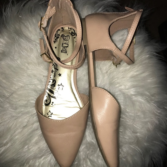 Nude Pointed Flats - Picture 4 of 4